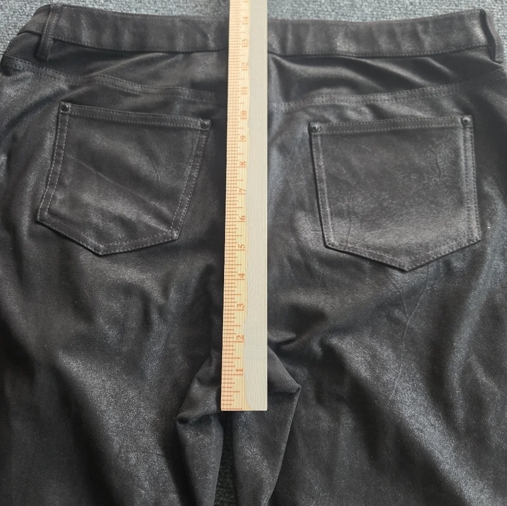 Chico’s Dark Silver Metallic Pants Size 2 Straight Leg Mid Rise Shimmer - Picture 4 of 8